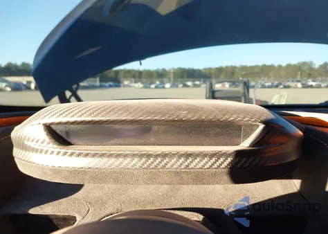 2021 Mclaren 720S Luxury /Performance / z USA, uszkodzony, nr VIN SBM14FCA4MW006247